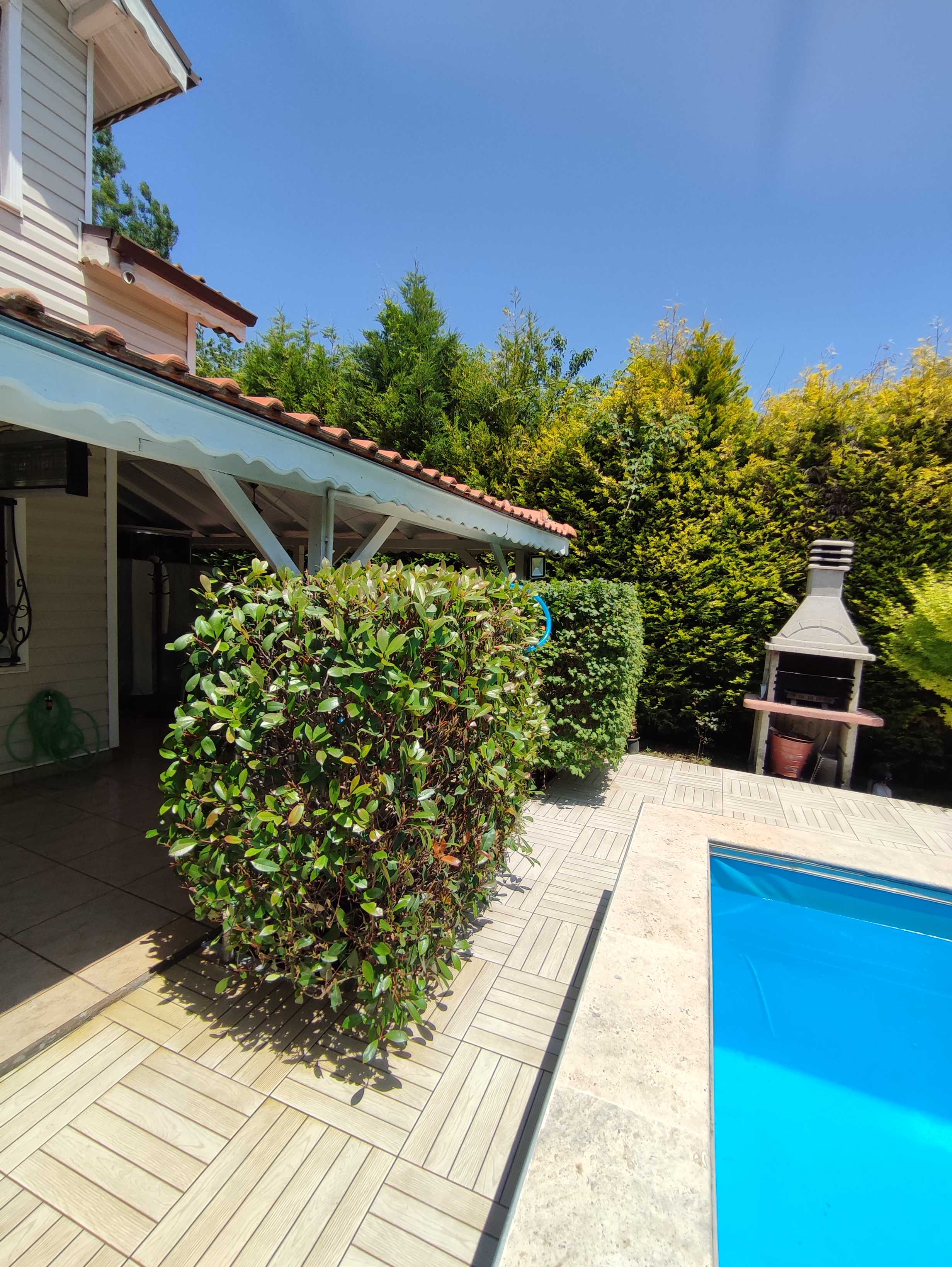 Mürsela | Sakarya Havuzlu Villa Tatil Evi  işletmesinin Bahçe ve Dış Alanlar resmi